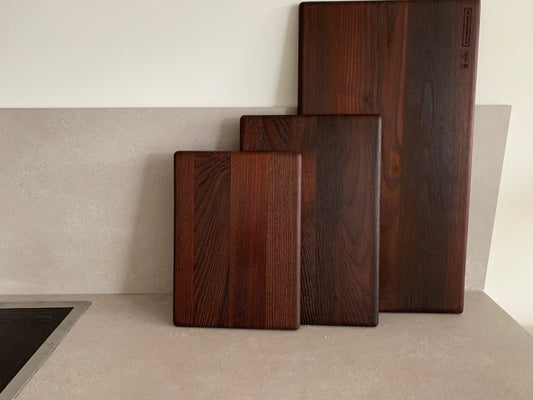 Dark ash cutting board with rounded corners - set